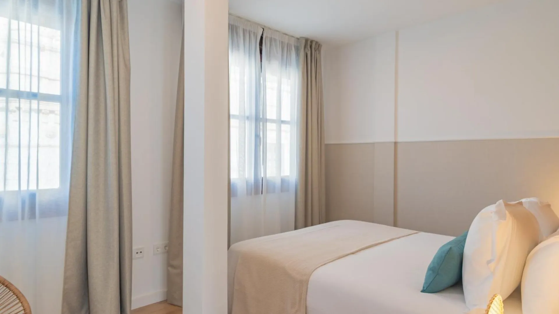 Feelathome Atarazanas Apartments Malaga