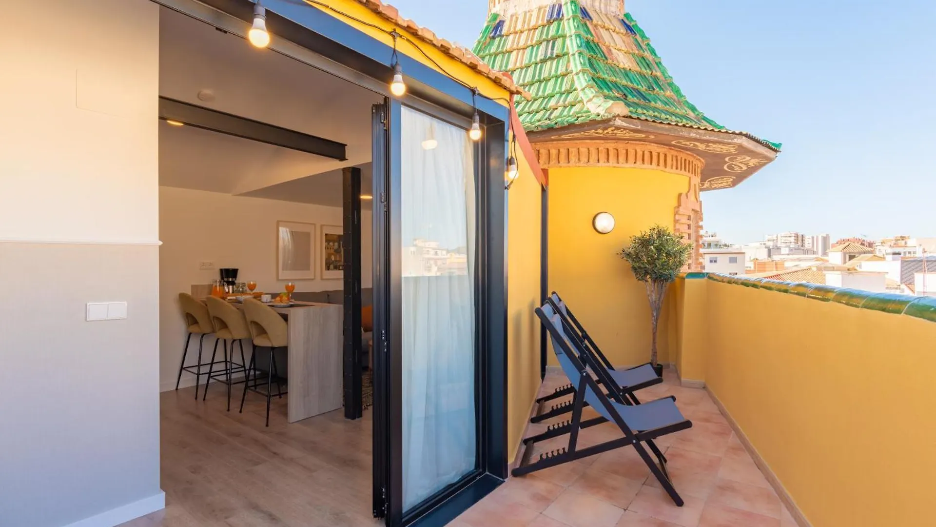 Feelathome Atarazanas Apartments مالقة