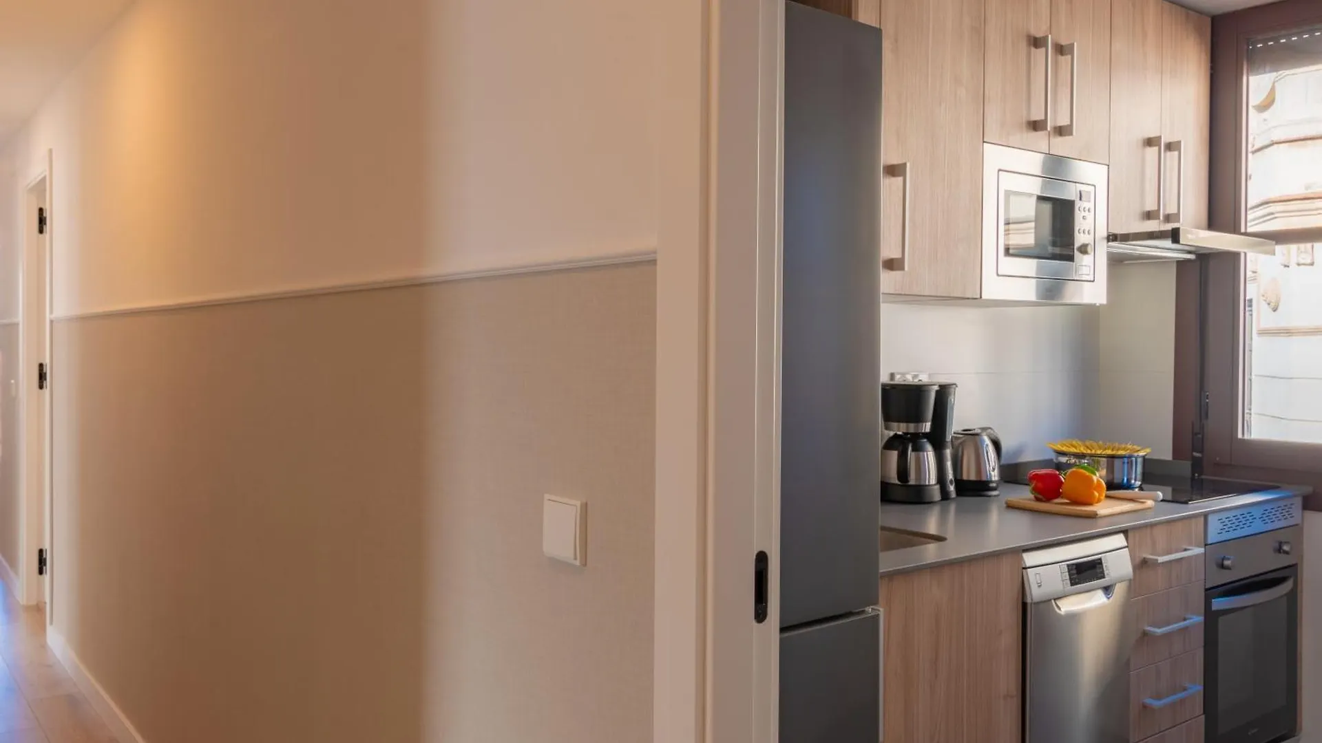 Feelathome Atarazanas Apartments مالقة 0*,  إسبانيا