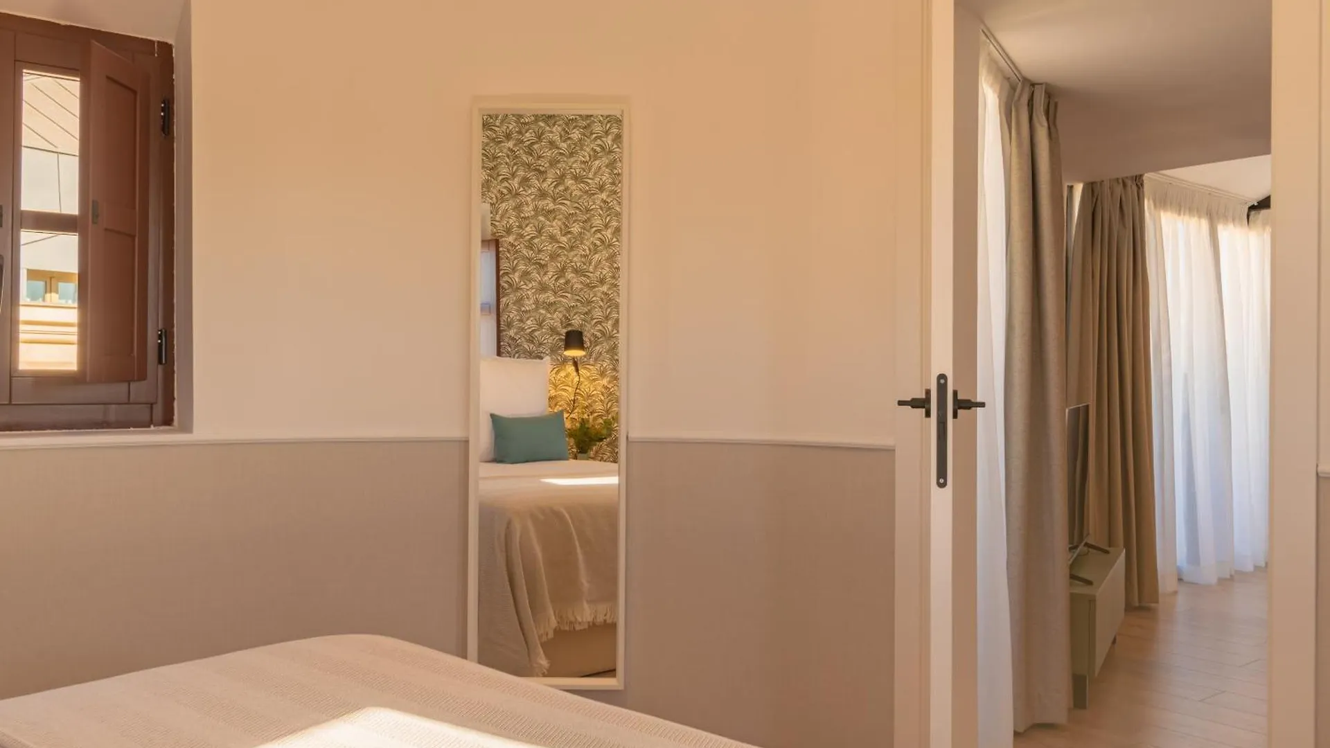 Feelathome Atarazanas Apartments Malaga