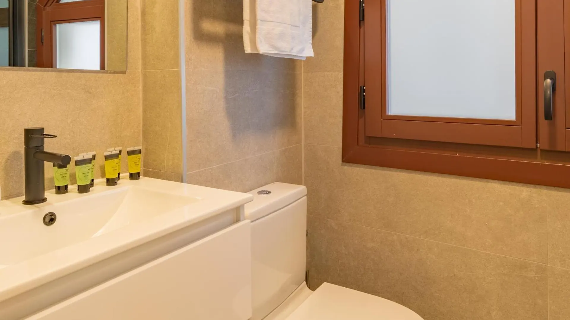 Feelathome Atarazanas Apartments Malaga