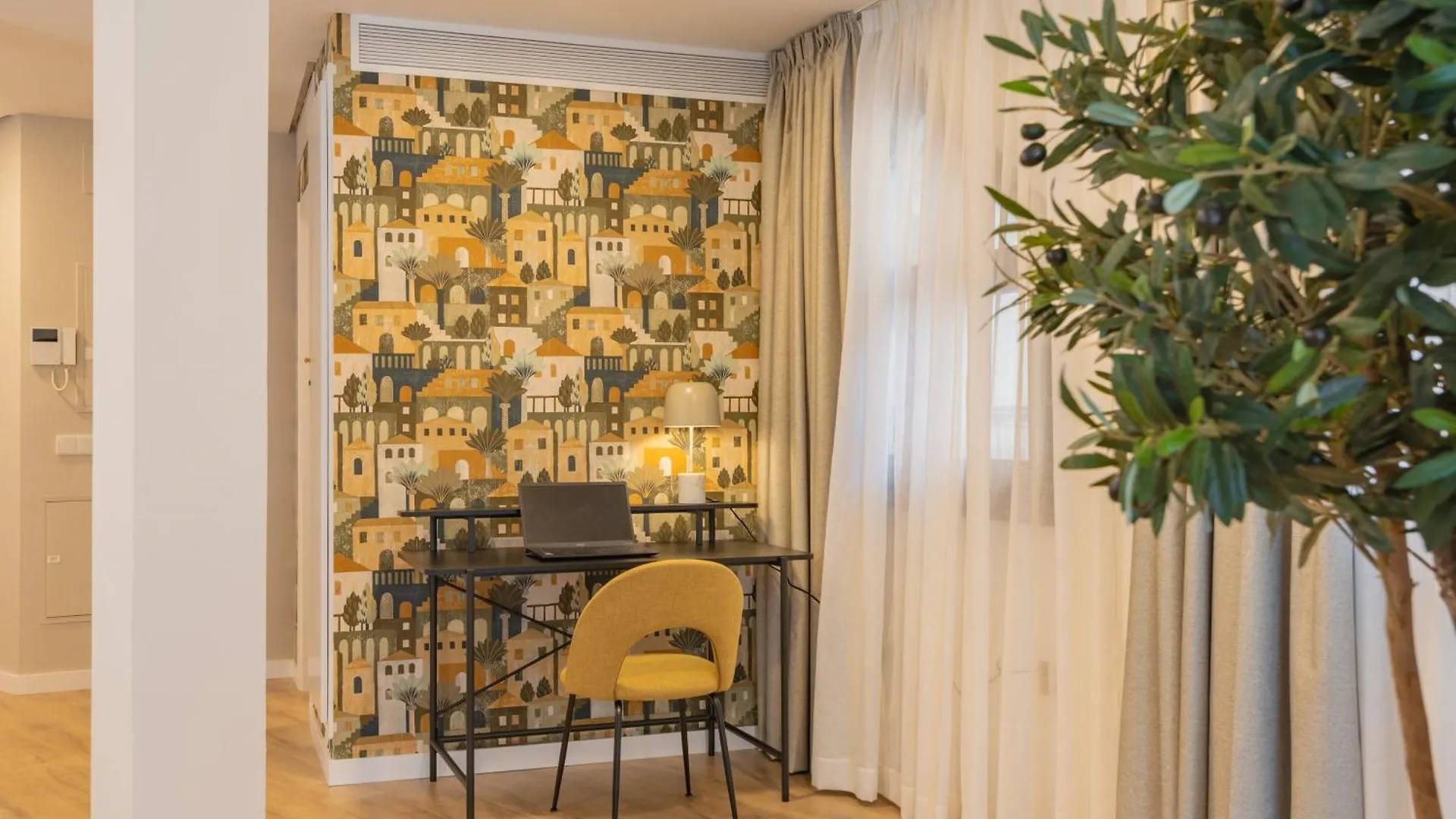 Feelathome Atarazanas Apartments Malaga